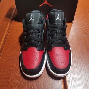 Jordan 1 Low Bred Toe